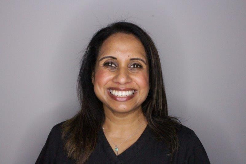 Dr. Vanesha Nosib, dentist with a special interest in periodontology.